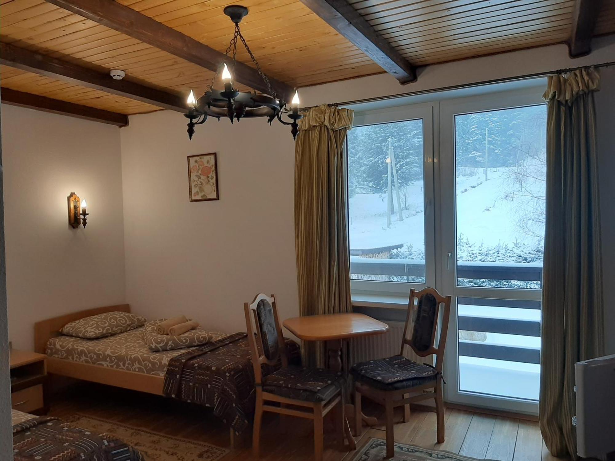 Skhidnytsia Guest House U Sester מראה חיצוני תמונה